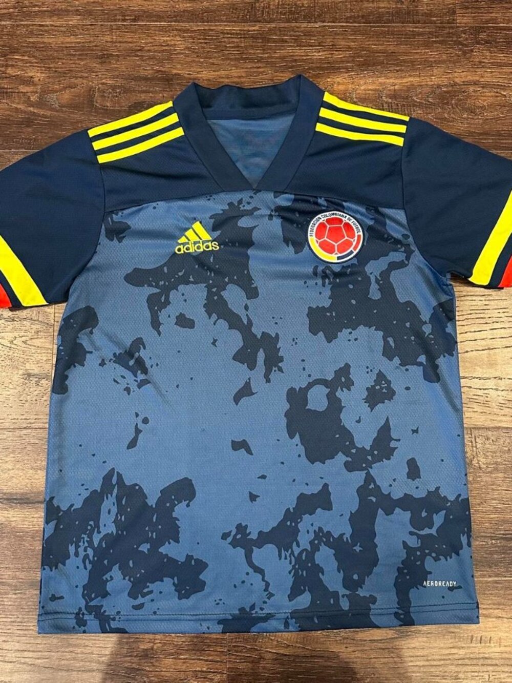 Adidas Colombia 2020 Away Men Soccer Jersey Size M Blockcore